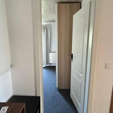 Casa de Férias Monteurhaus Business-house Fuer 14 Personen, Kueche, Smart-tv *