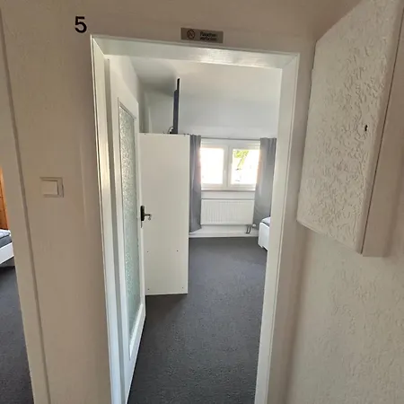 Monteurhaus Business-house Fuer 14 Personen, Kueche, Smart-tv * Oedheim